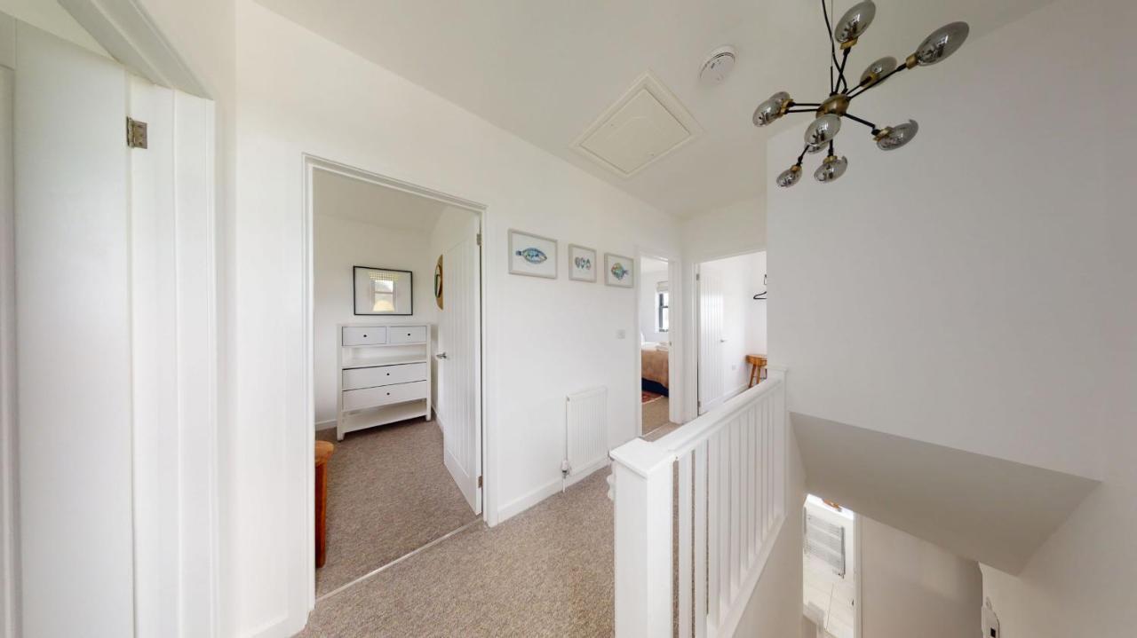 05 Queensway Gardens, Hayle Bagian luar foto