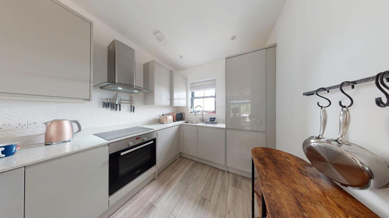 05 Queensway Gardens, Hayle Bagian luar foto