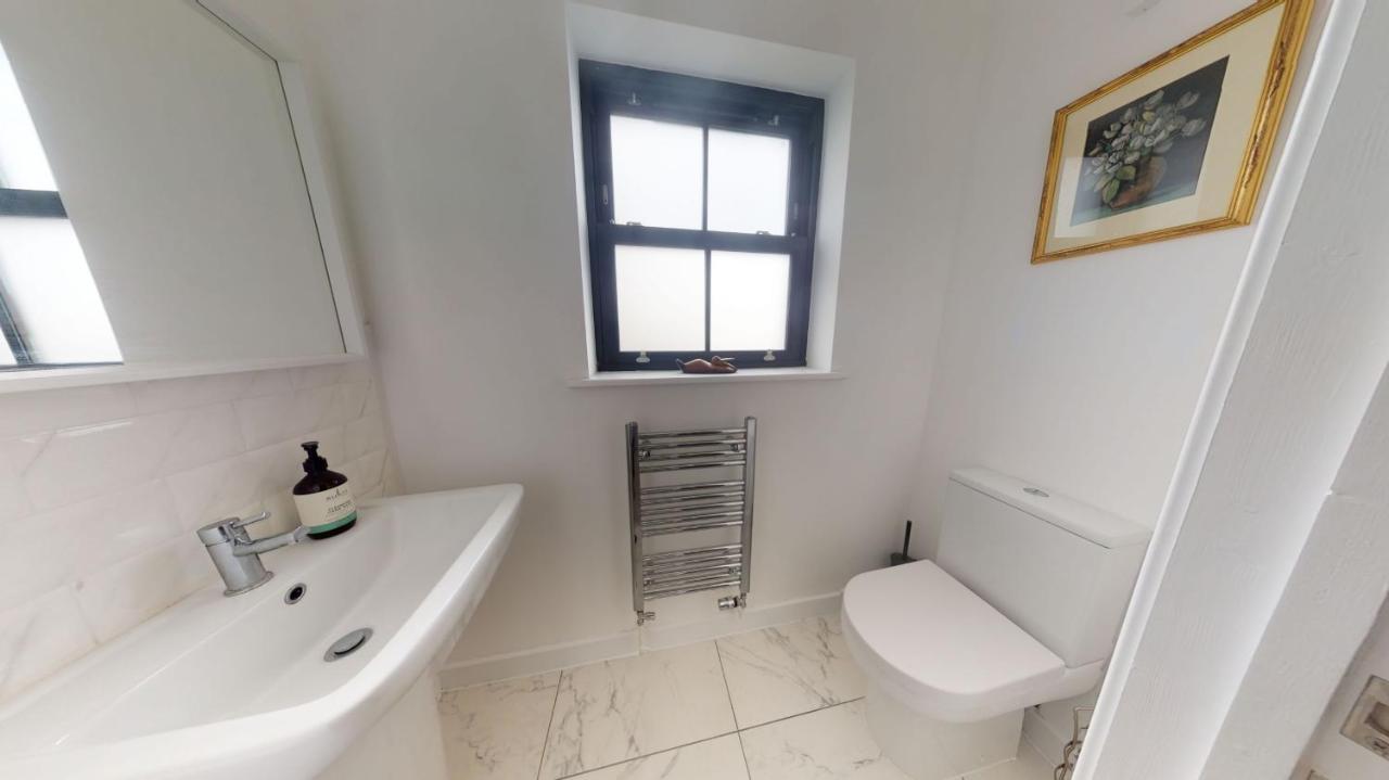 05 Queensway Gardens, Hayle Bagian luar foto